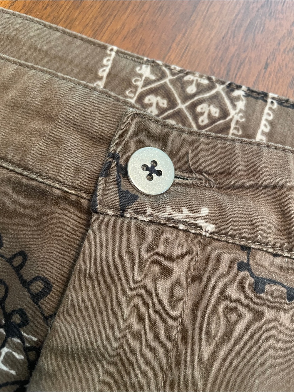 Chico's Design Brown Patterned Cropped Pants C37 - Picture 4 of 13